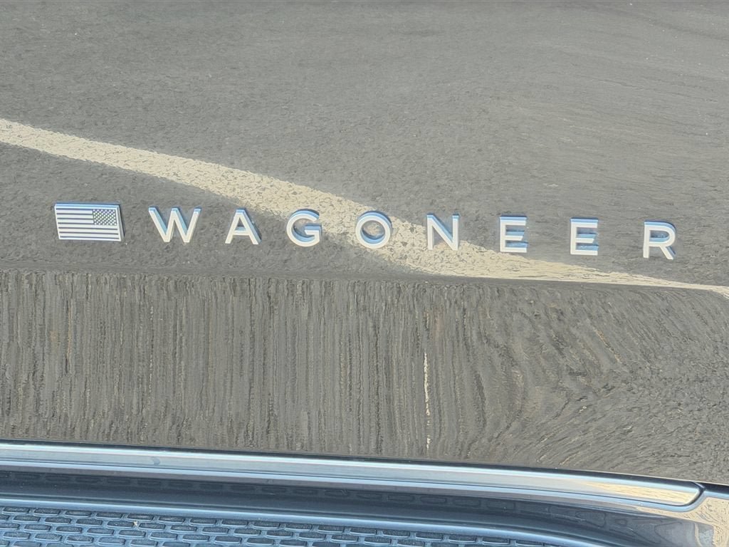 Used 2022 Jeep Wagoneer Series II AWD/4WD image 13