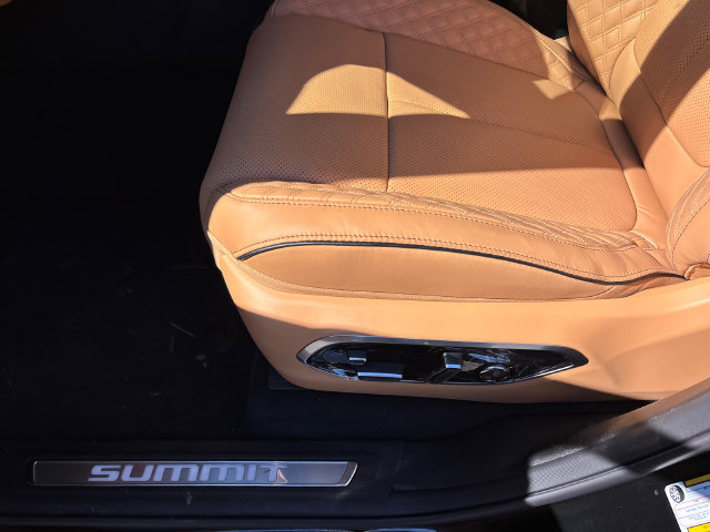 New 2027 Jeep Grand Cherokee Summit AWD/4WD image 10