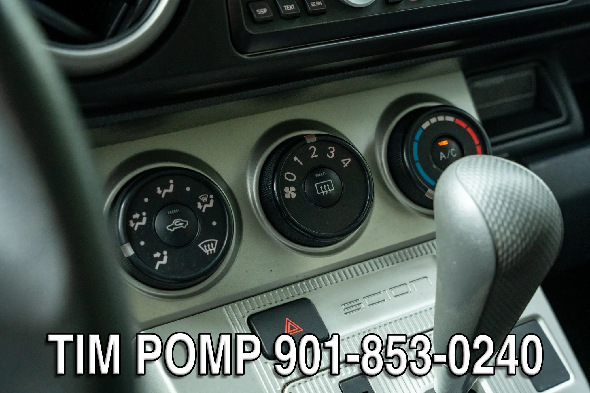 Used 2010 Scion xB FWD image 21