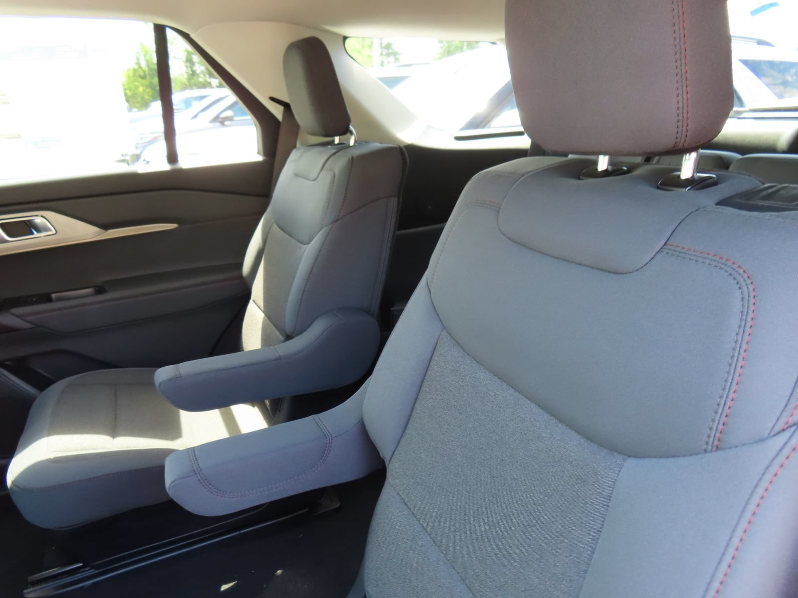 New 2026 Ford Explorer Active AWD/4WD image 15