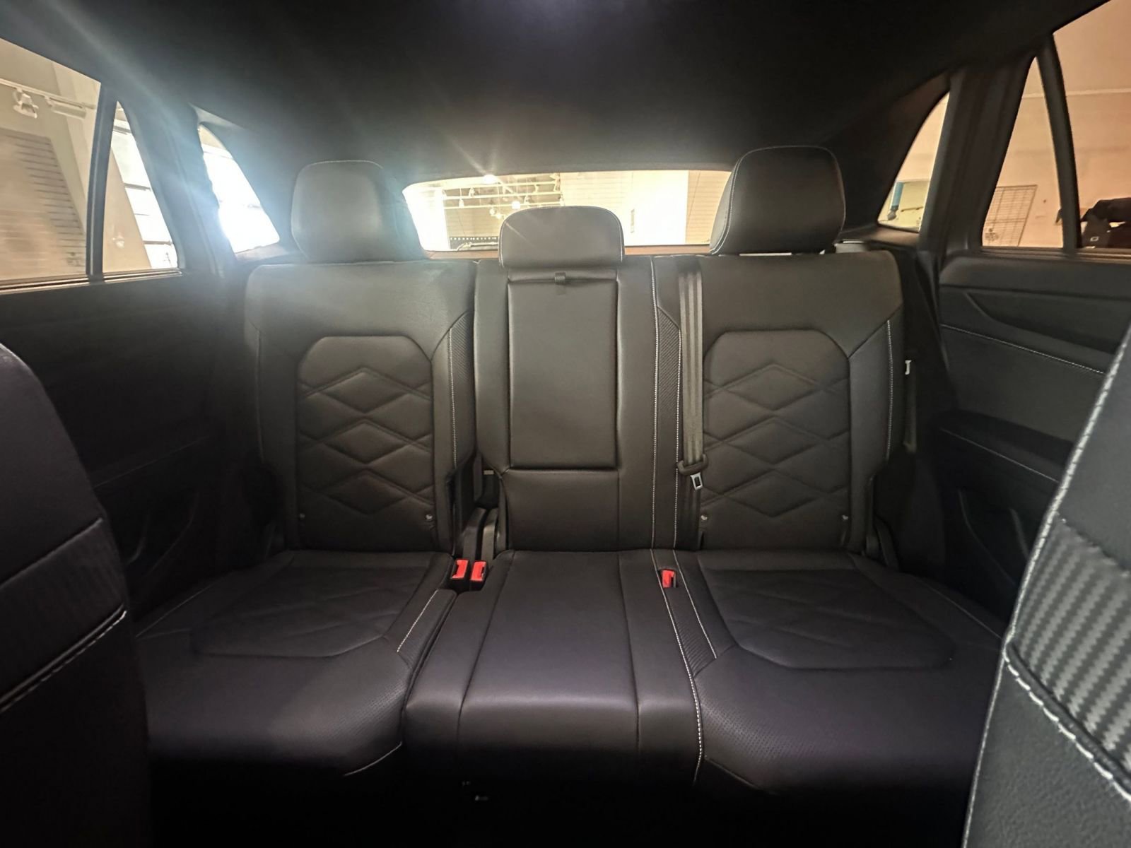 Used 2025 Volkswagen Atlas Cross Sport SE image 38