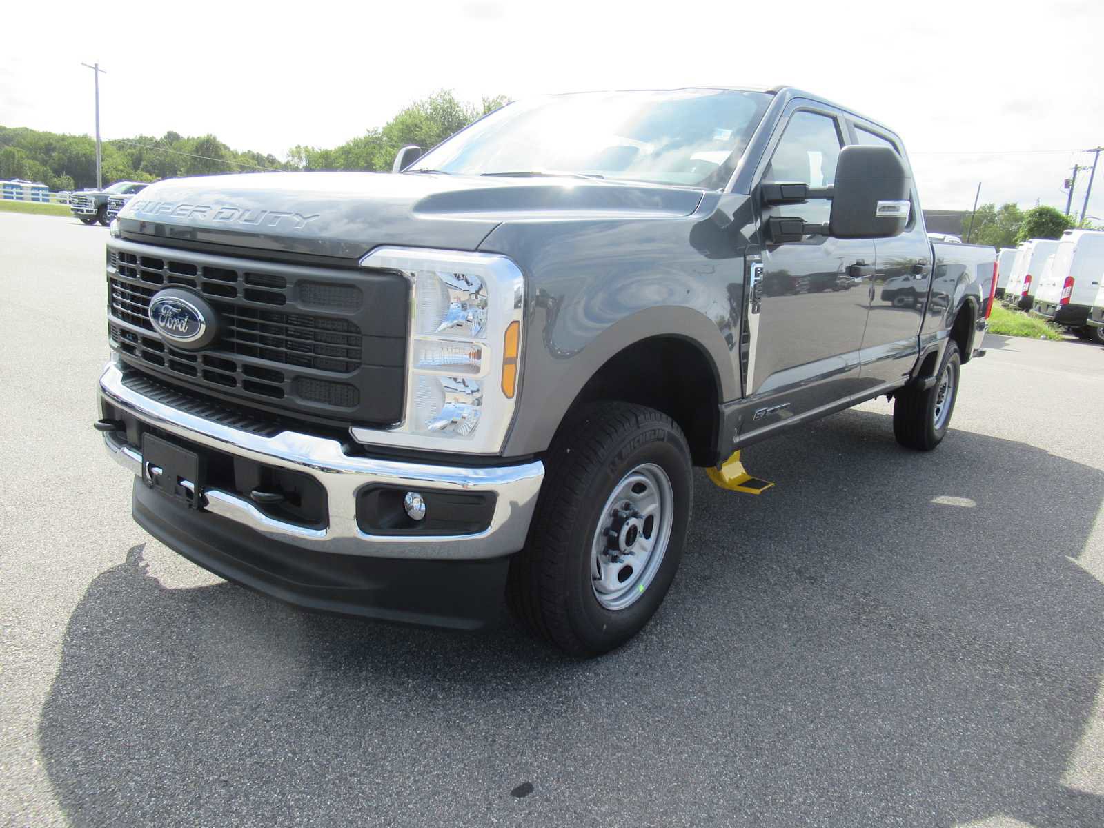 New 2026 Ford F250 XL w/ XL Chrome Package