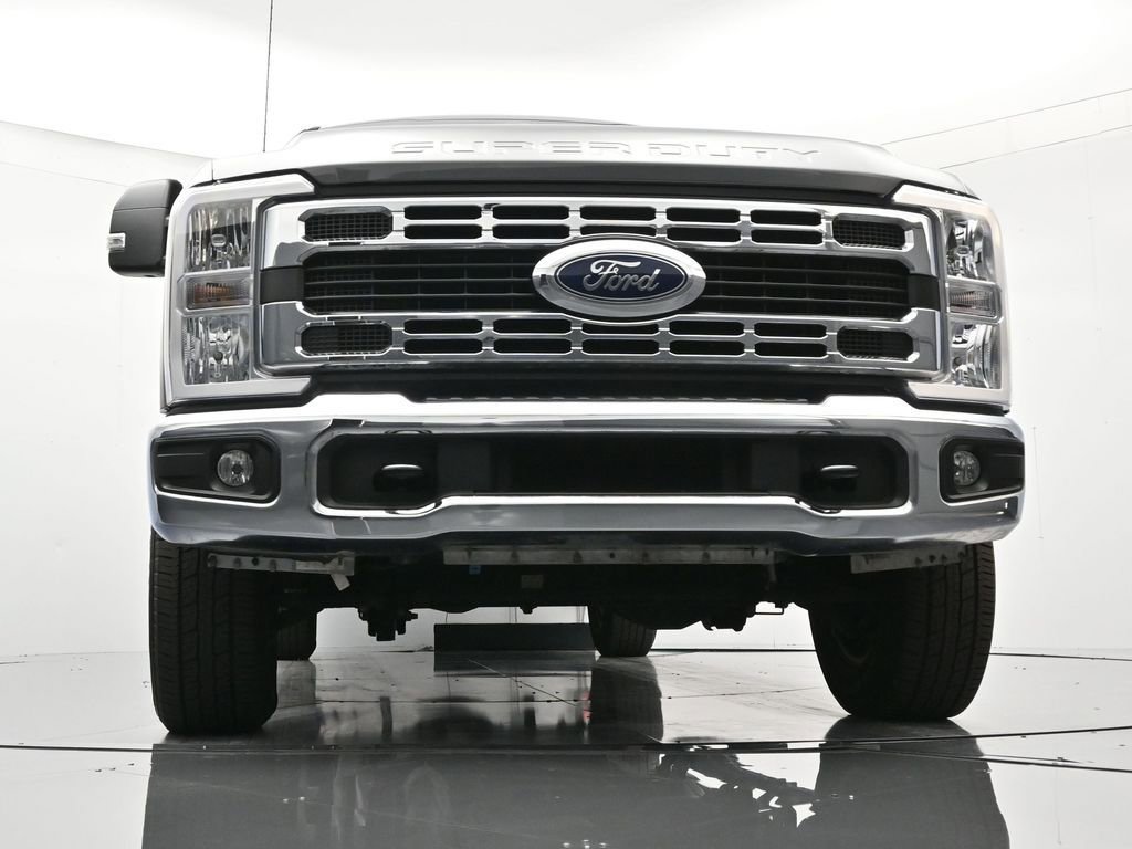 Certified 2025 Ford F250 XLT image 37
