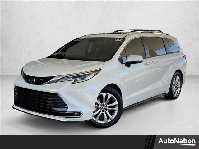 Used 2022 Toyota Sienna Platinum image 1