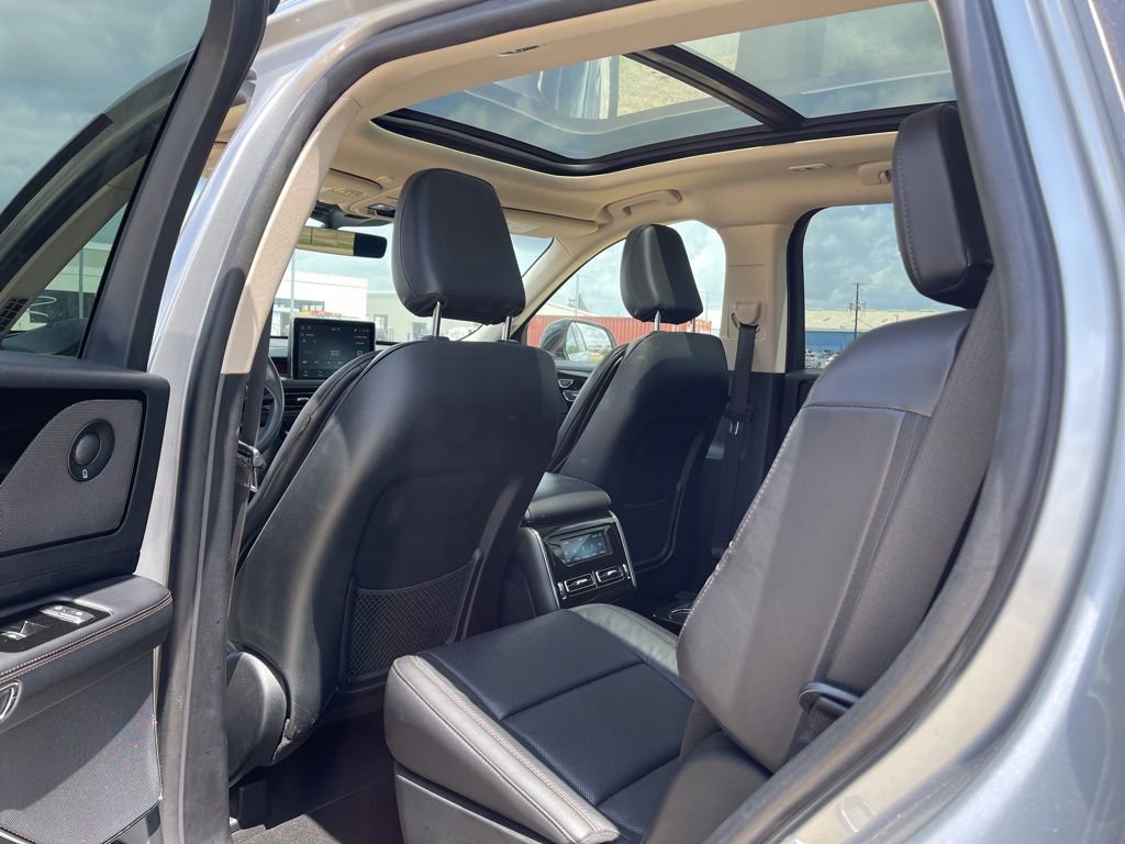 Used 2022 Lincoln Aviator Reserve w/ Equipment Group 201A image 12
