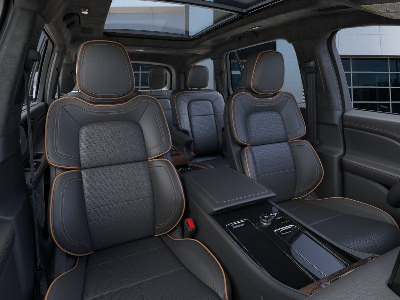 New 2025 Lincoln Aviator Black Label AWD/4WD image 10
