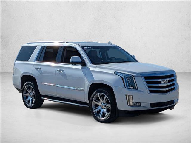 Used 2020 Cadillac Escalade Luxury image 3