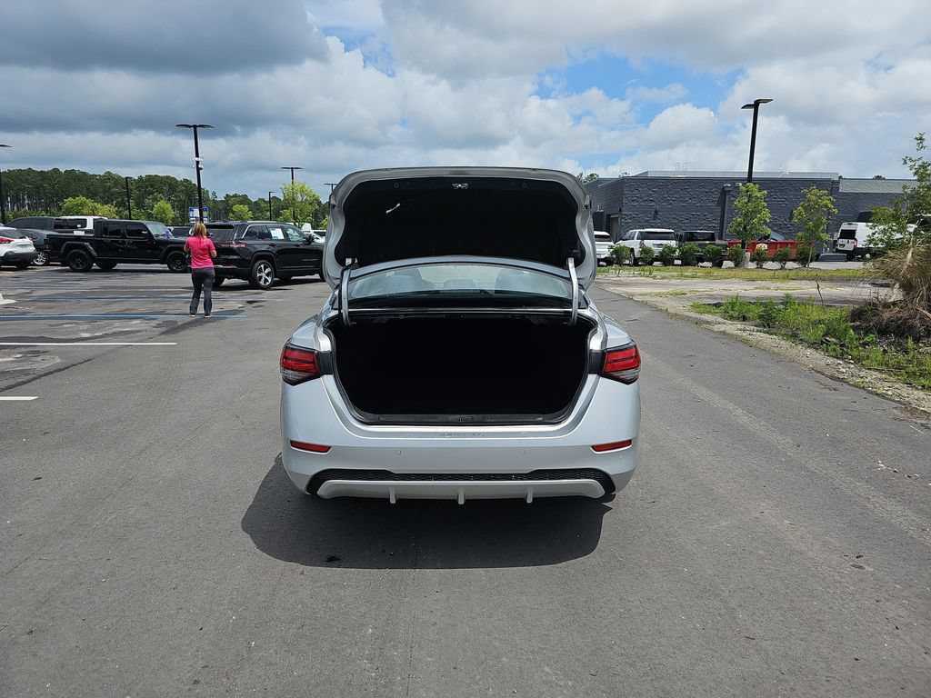 Used 2023 Nissan Sentra SV FWD image 17