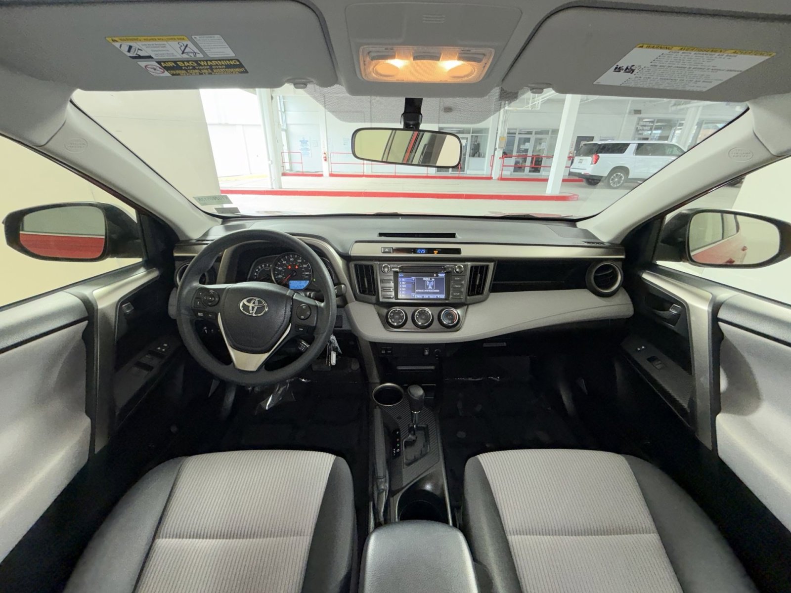 Used 2015 Toyota RAV4 LE image 22