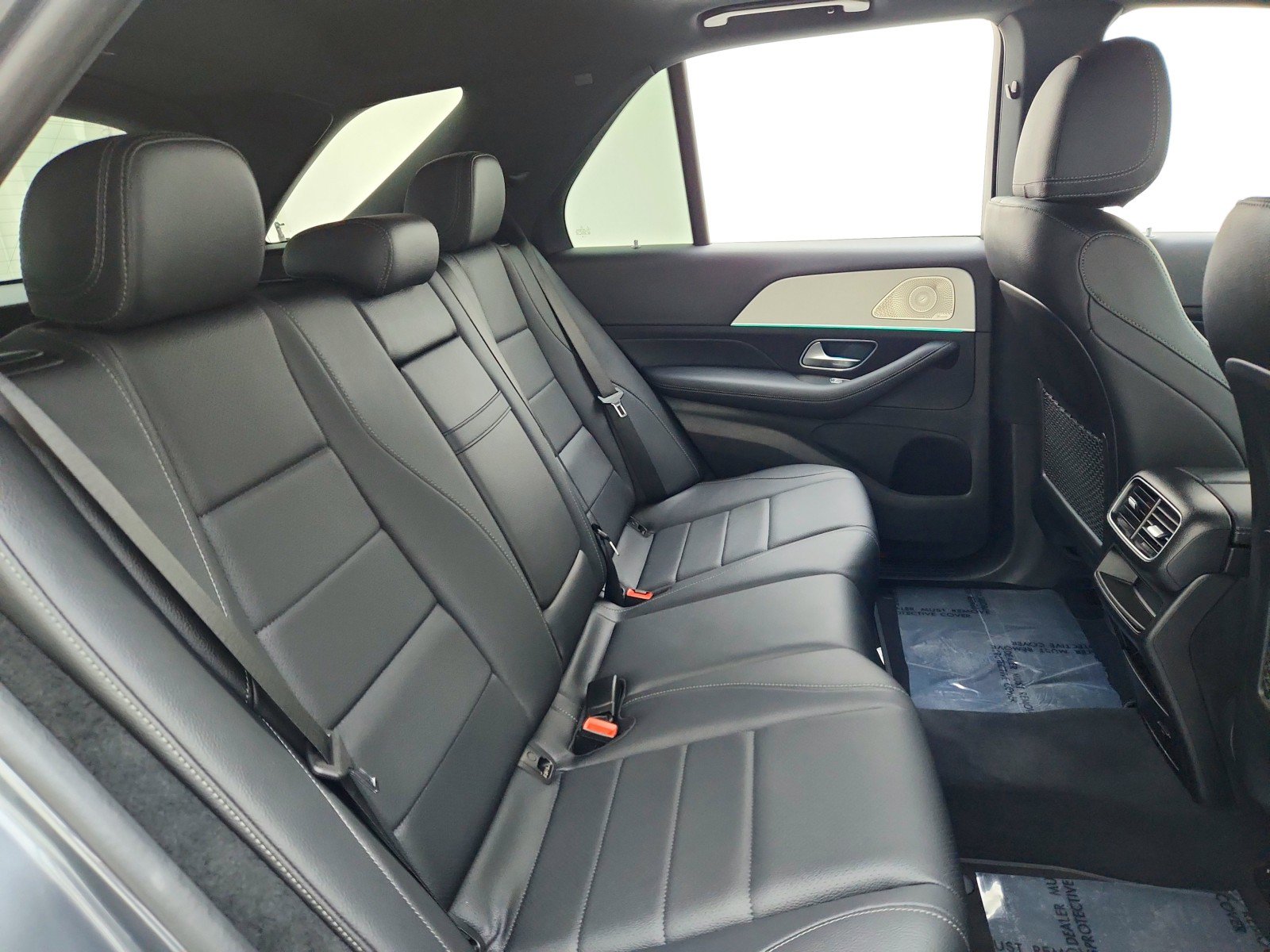 Certified 2022 Mercedes-Benz GLE 350 4MATIC w/ Premium Package image 32