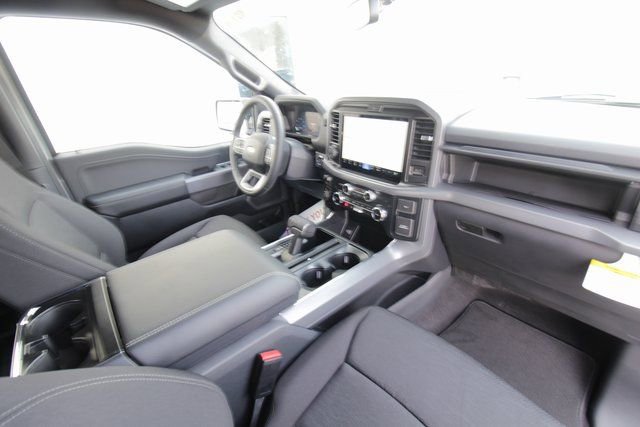 New 2026 Ford F150 XLT w/ Equipment Group 302A MID image 29
