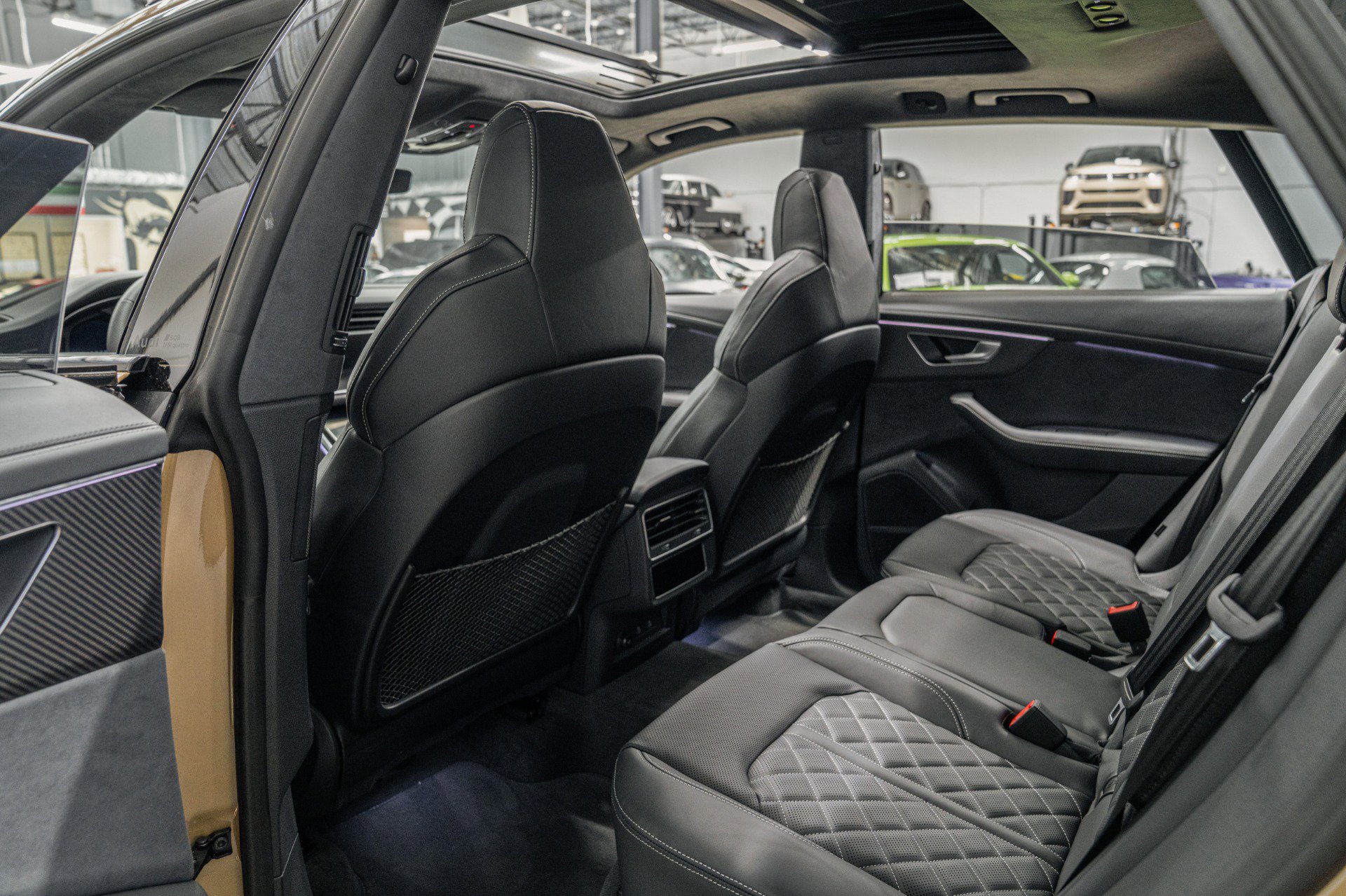Used 2024 Audi SQ8 Prestige AWD/4WD image 29