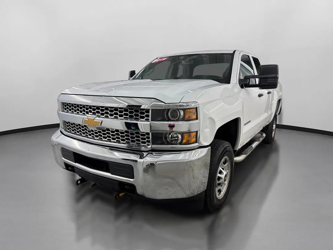 Used 2019 Chevrolet Silverado 2500 W/T AWD/4WD image 4