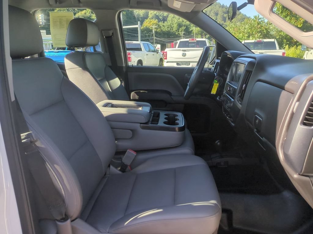 Used 2019 Chevrolet Silverado 1500 W/T AWD/4WD image 26