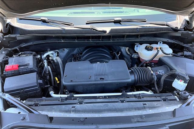 Used 2025 Chevrolet Suburban Z71 AWD/4WD image 31