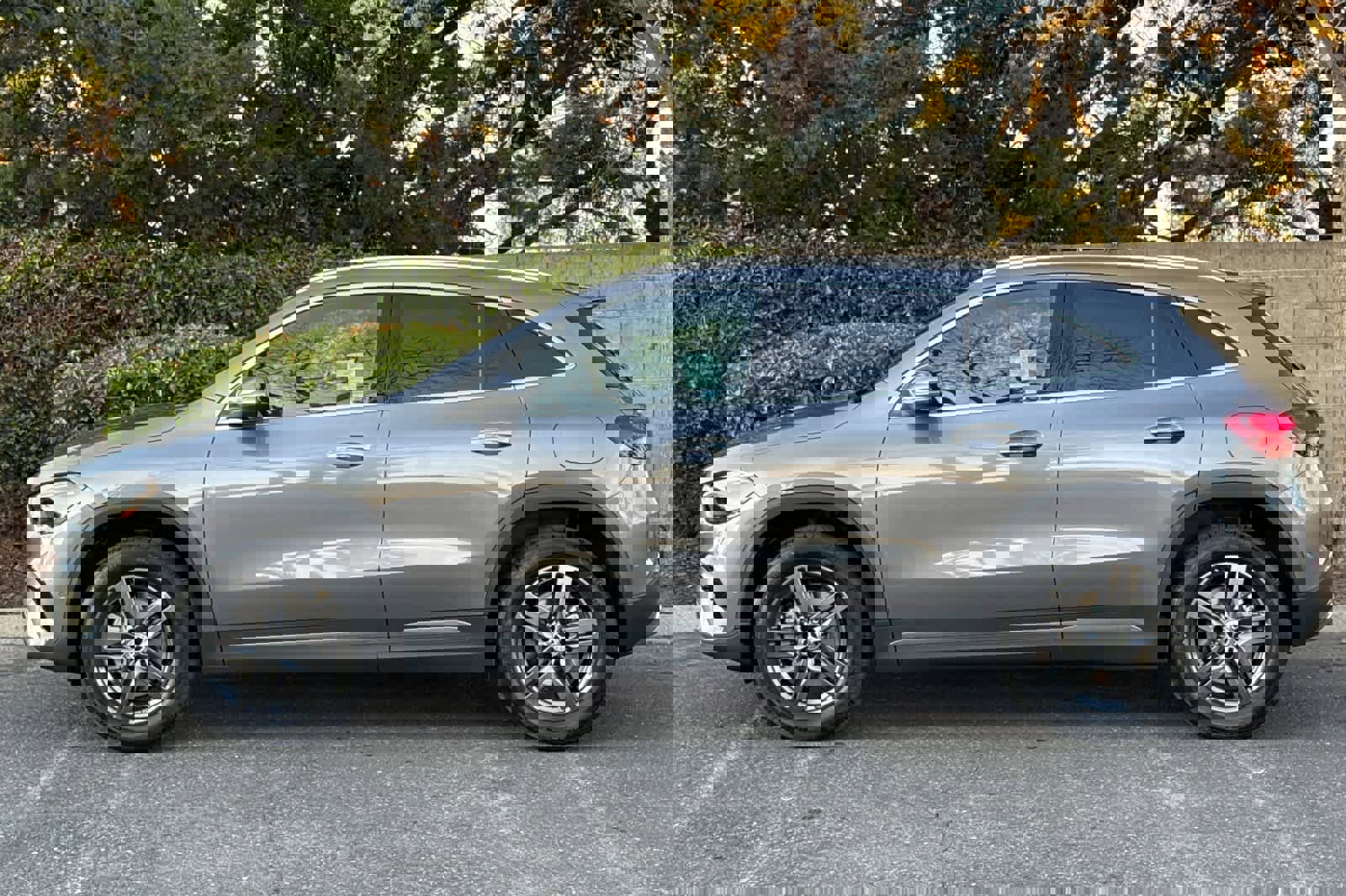 New 2026 Mercedes-Benz GLA 250 4MATIC image 6