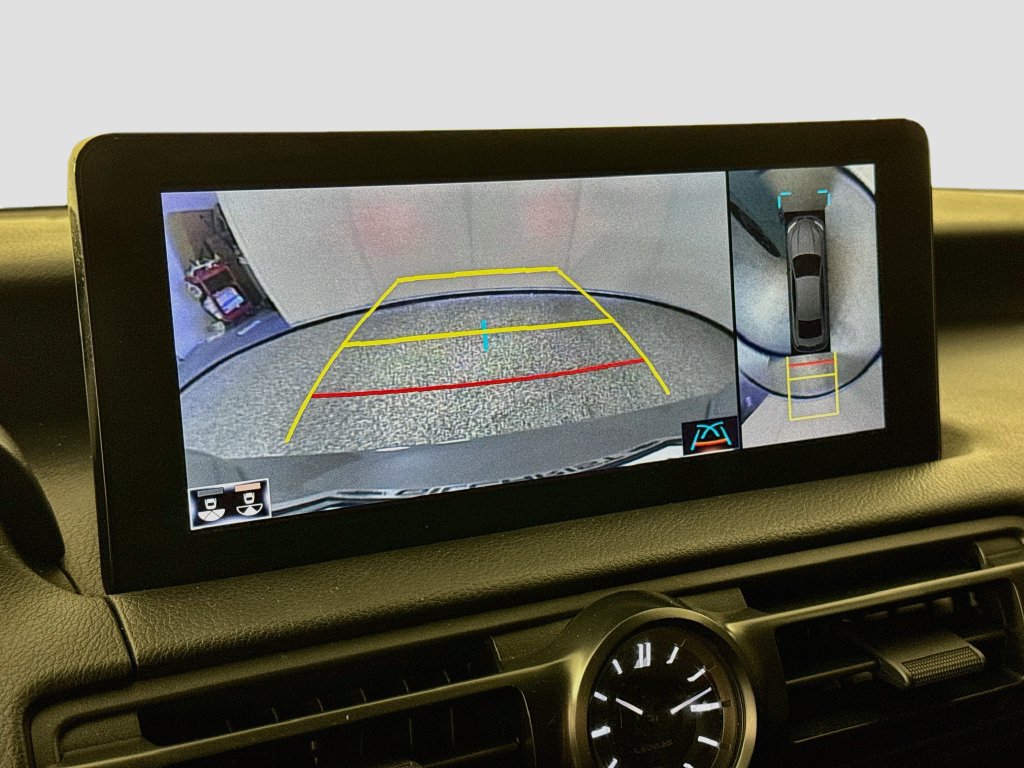 Used 2024 Lexus IS 500 RWD image 18