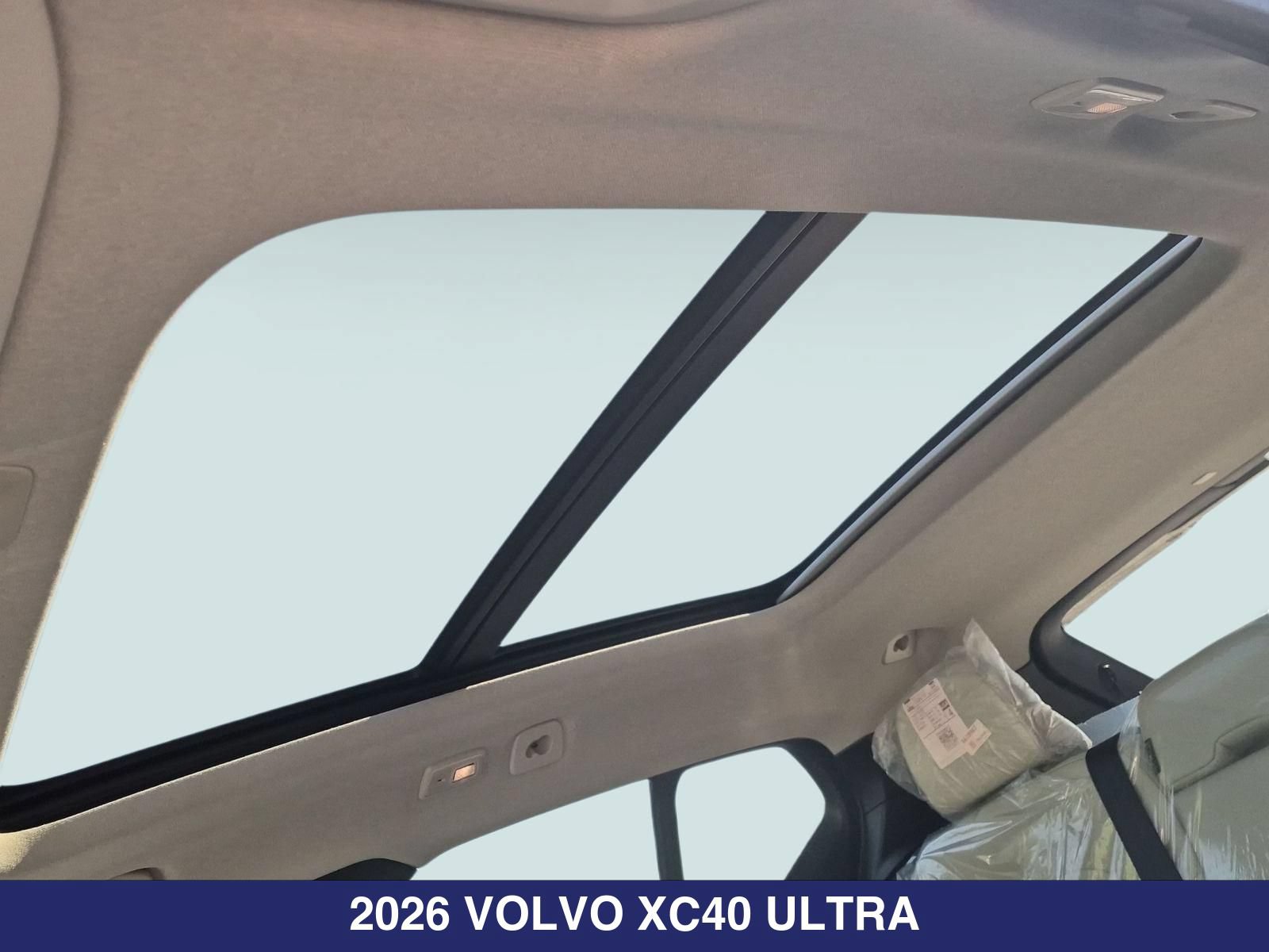 New 2026 Volvo XC40 B5 Ultra w/ Protection Package Premier AWD/4WD image 17