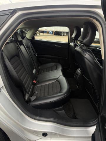 Used 2018 Ford Fusion SE w/ Equipment Group 201A image 13