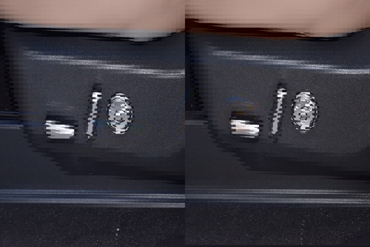 Certified 2025 Lincoln Navigator Black Label image 41