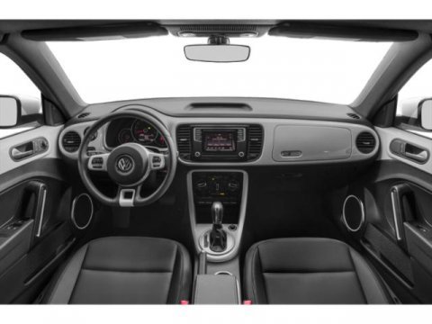 Used 2019 Volkswagen Beetle 2.0T SE FWD image 8