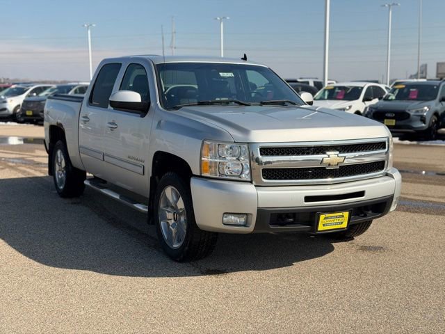 Used 2010 Chevrolet Silverado 1500 LTZ w/ Convenience Package image 3