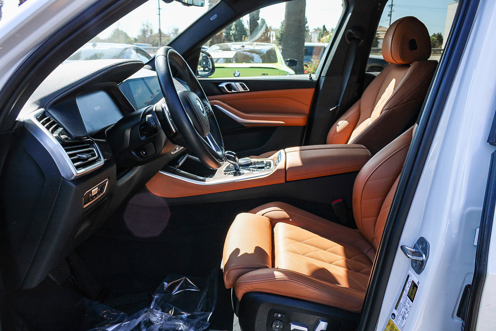 Used 2023 BMW X5 xDrive45e w/ Parking Assistance Package image 17