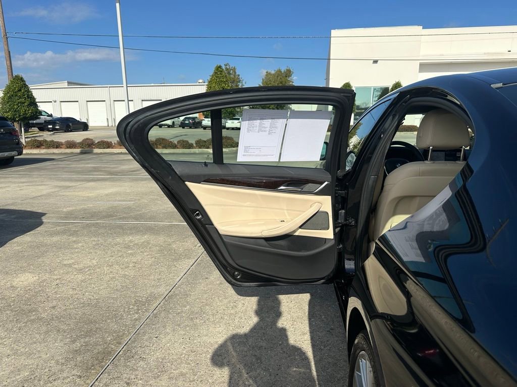 Used 2020 BMW 540i w/ Premium Package RWD image 20