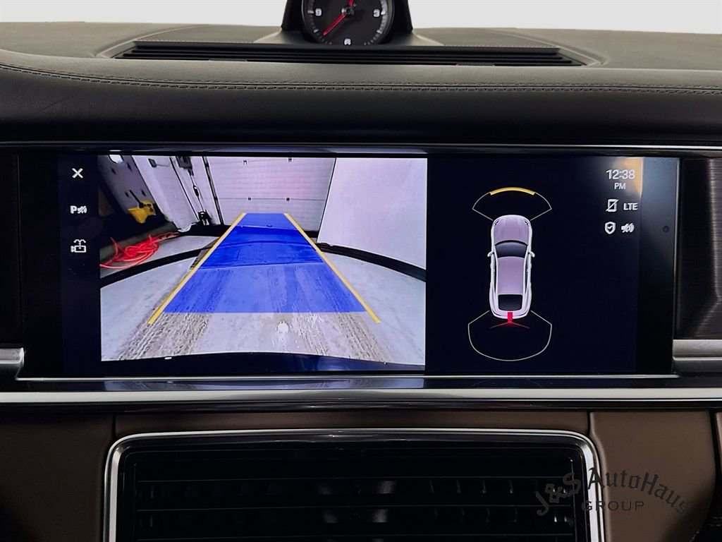 Used 2022 Porsche Panamera 4 Platinum Edition image 19