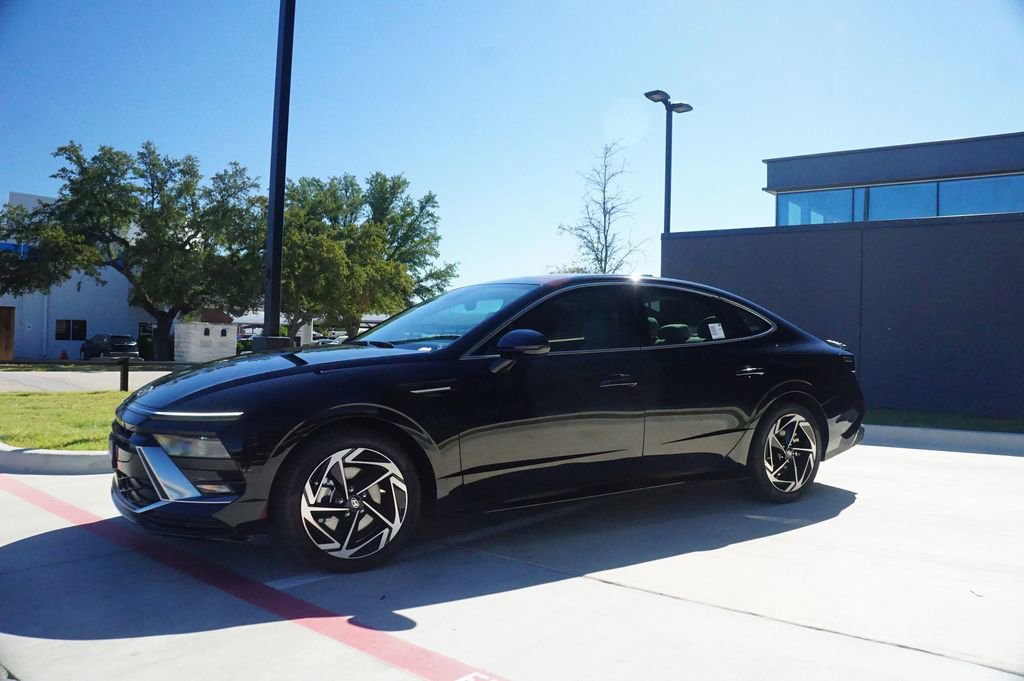 New 2025 Hyundai Sonata SEL FWD image 4