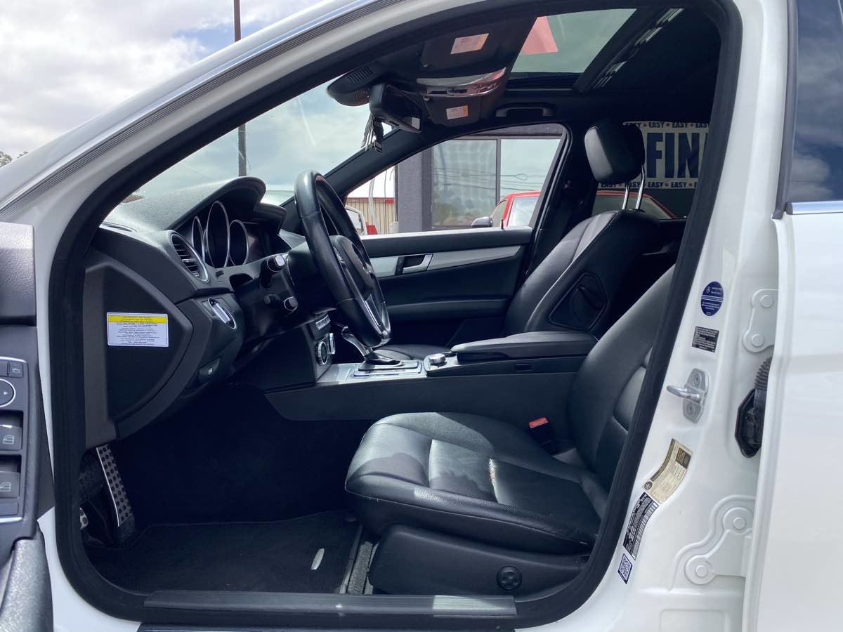 Used 2013 Mercedes-Benz C 250 Luxury image 34