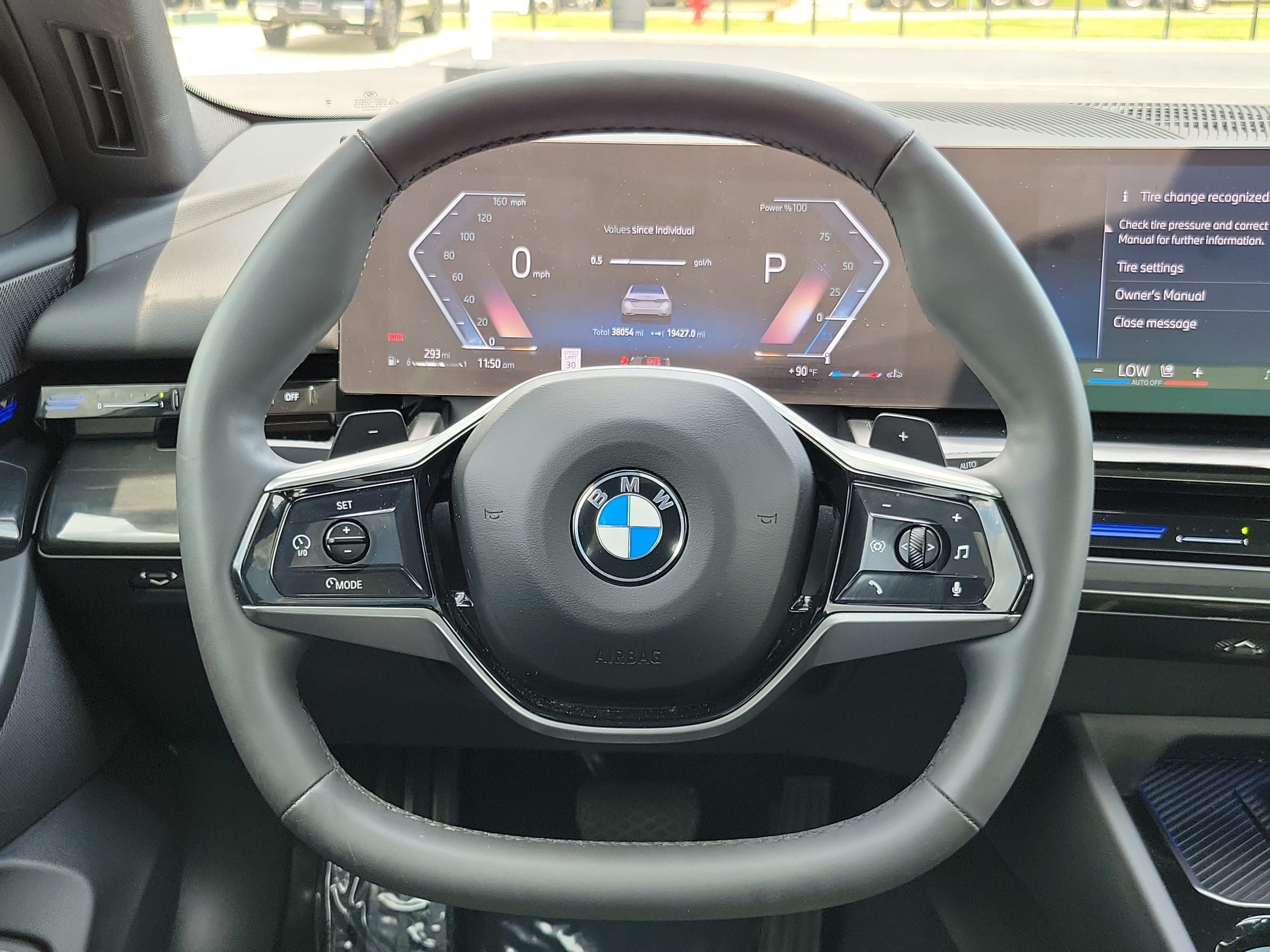 Used 2024 BMW 530i xDrive AWD/4WD image 24