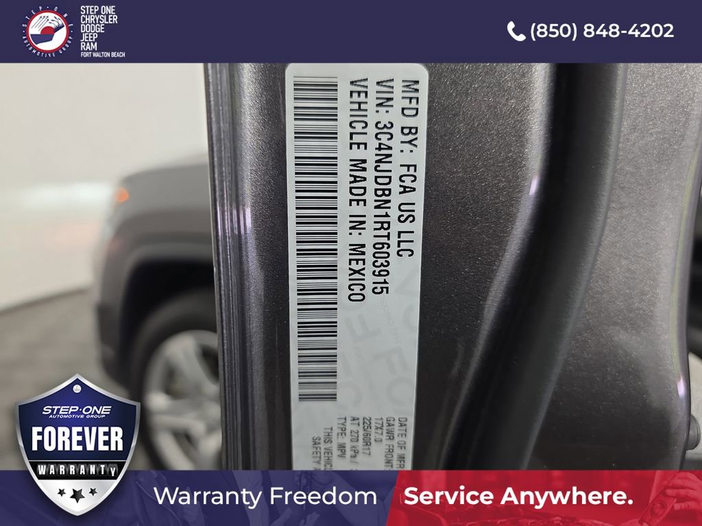 Used 2024 Jeep Compass Latitude AWD/4WD image 38