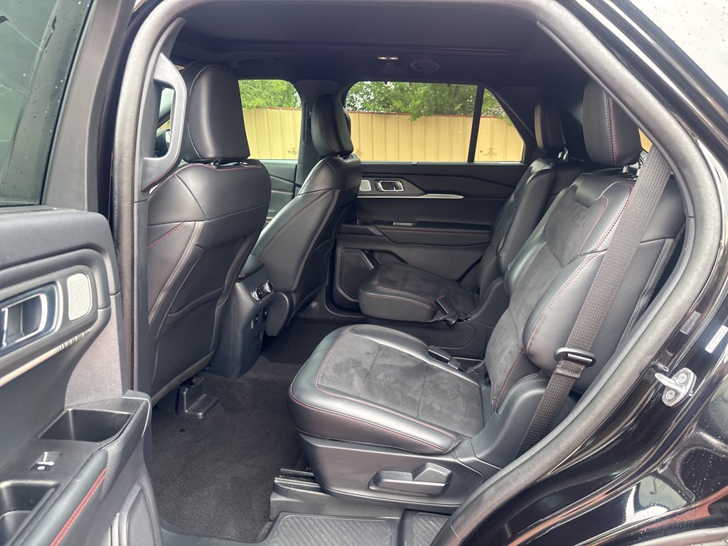 Used 2025 Ford Explorer ST AWD/4WD image 21