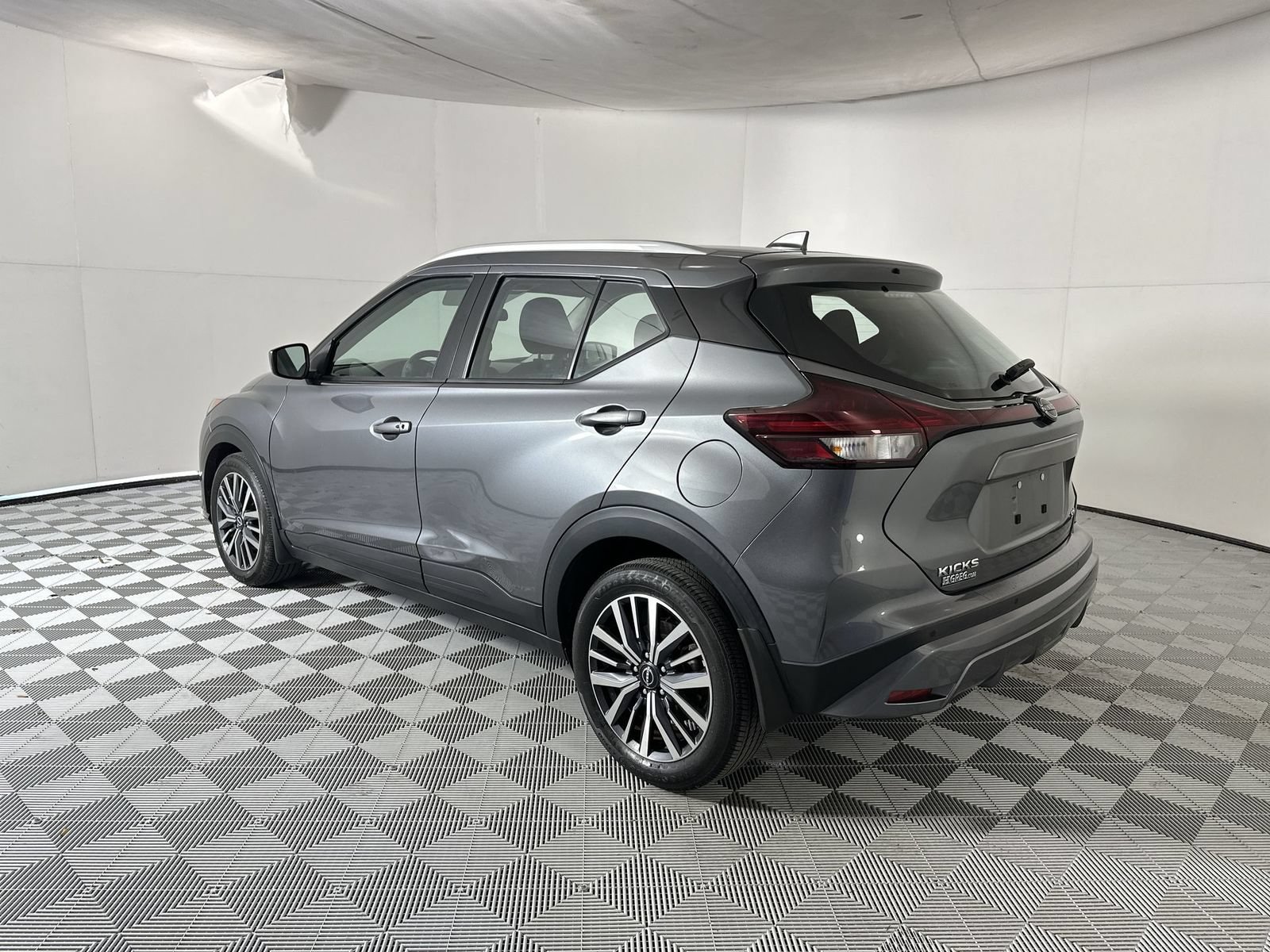 Certified 2024 Nissan Kicks SV FWD image 6