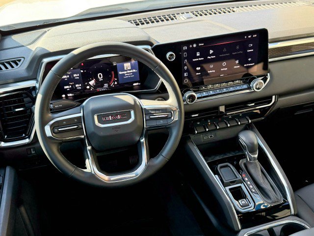 Certified 2025 GMC Canyon Elevation w/ Convenience Package image 17