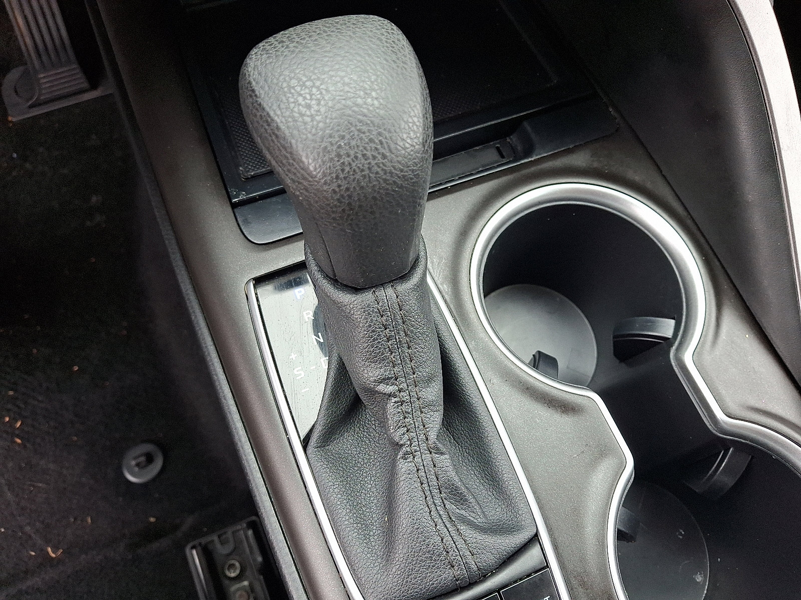 Certified 2022 Toyota Camry LE image 15