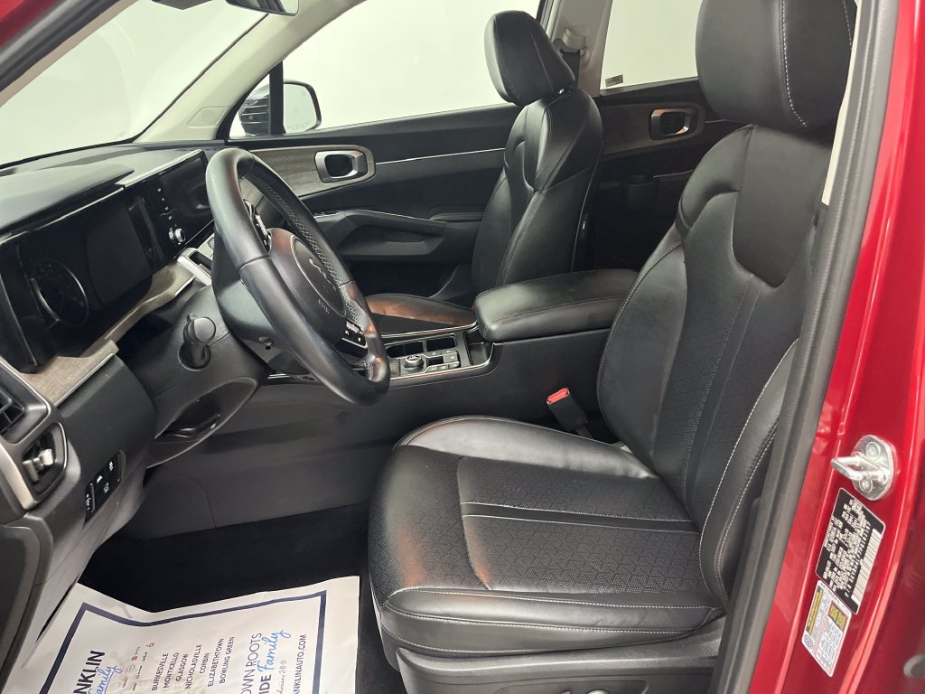 Used 2023 Kia Sorento EX FWD image 12
