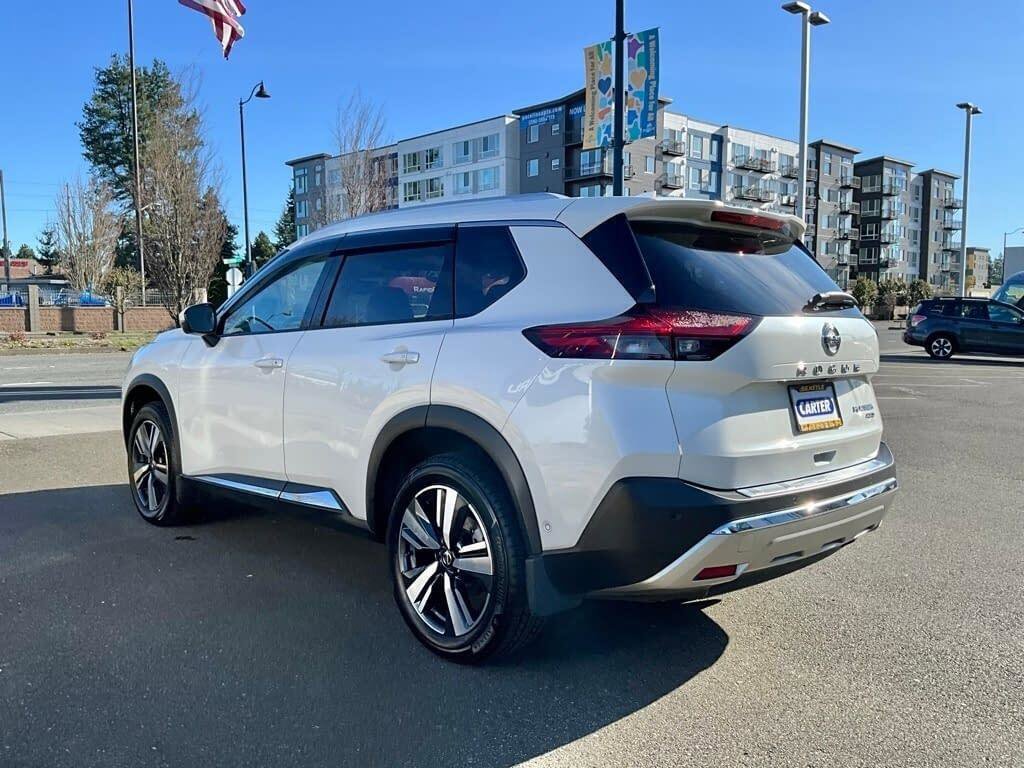 Used 2021 Nissan Rogue Platinum image 6