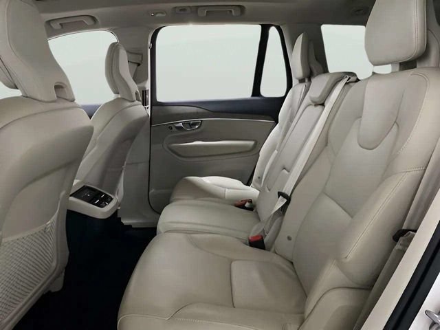 Used 2024 Volvo XC90 B6 Core AWD/4WD image 23
