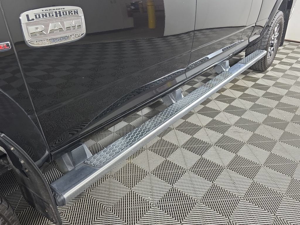 Used 2017 RAM 3500 Laramie Longhorn w/ Snow Chief Group AWD/4WD image 12