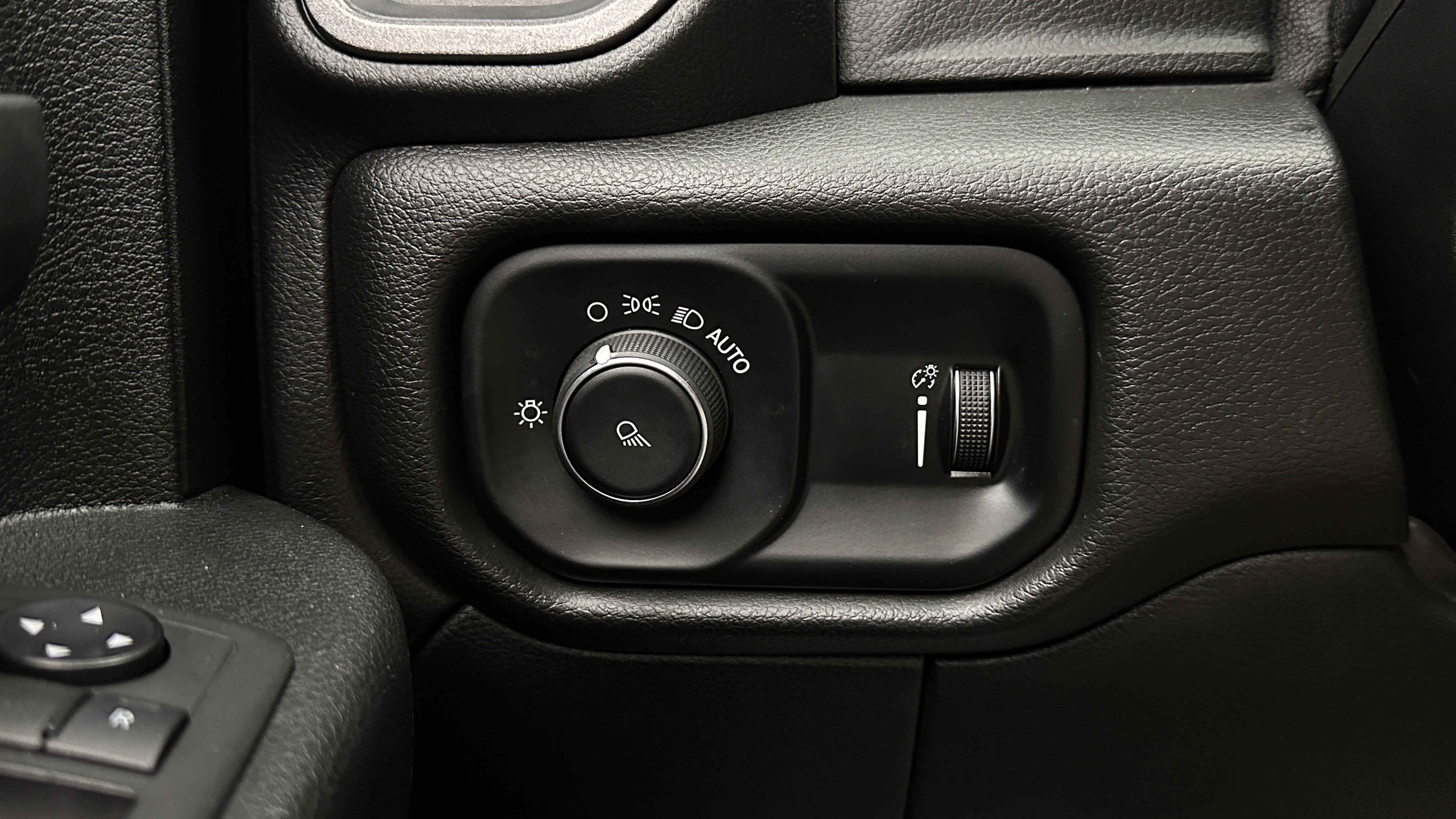 Used 2021 RAM 3500 Tradesman image 21