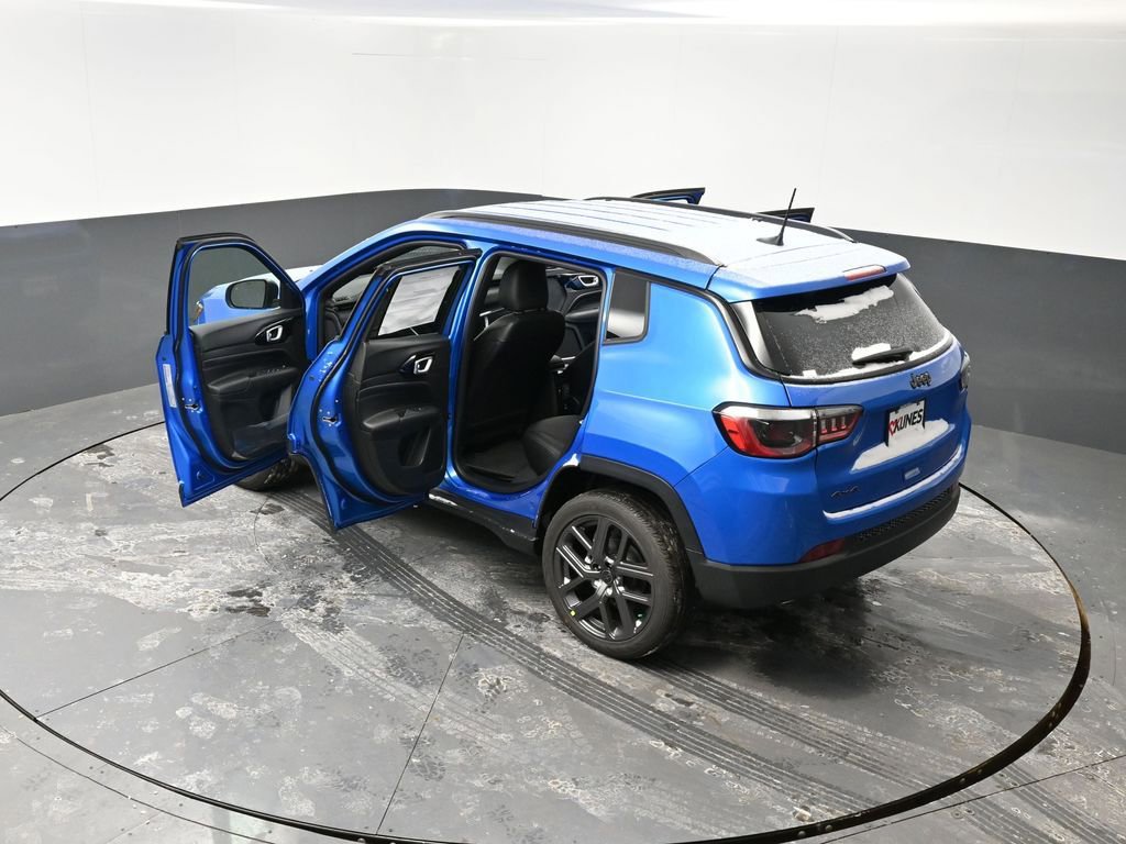 New 2026 Jeep Compass Latitude AWD/4WD image 73