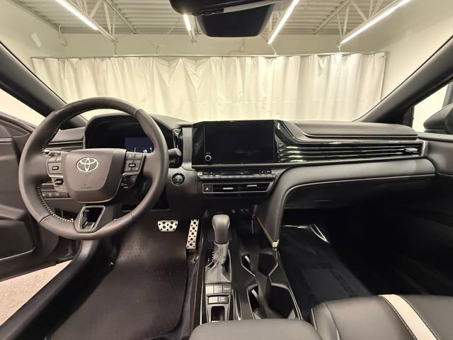 Certified 2025 Toyota Camry SE w/ Convenience Package AWD/4WD image 18