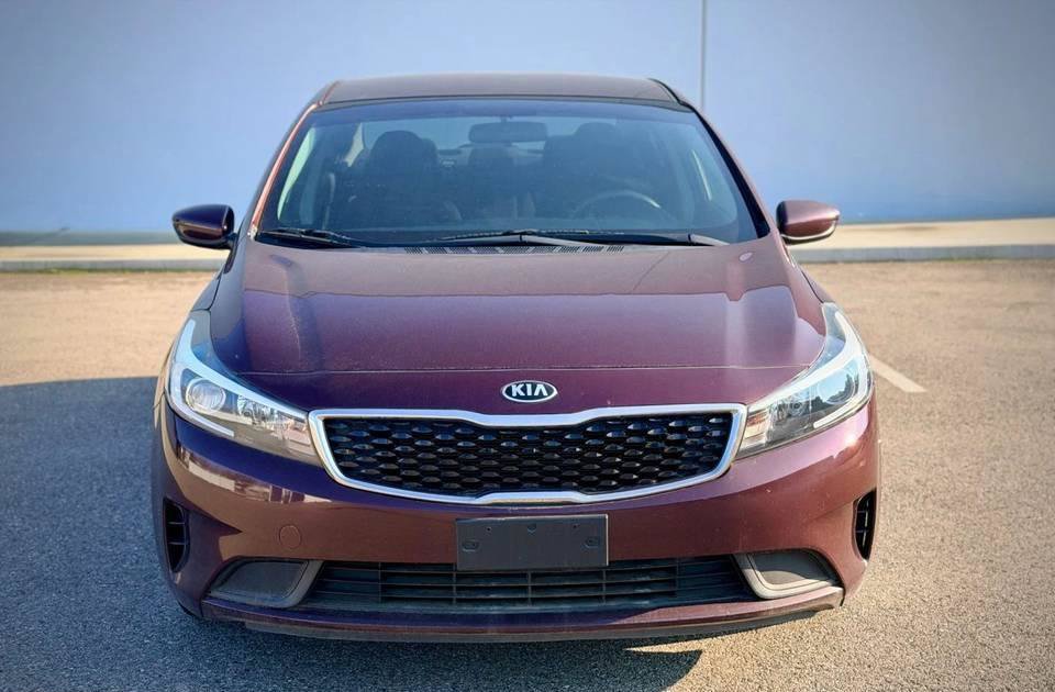 Used 2017 Kia Forte LX FWD image 3