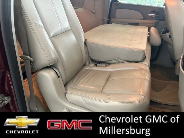 Used 2008 GMC Yukon XL SLT w/ SLT Preferred Equipment Group AWD/4WD image 30