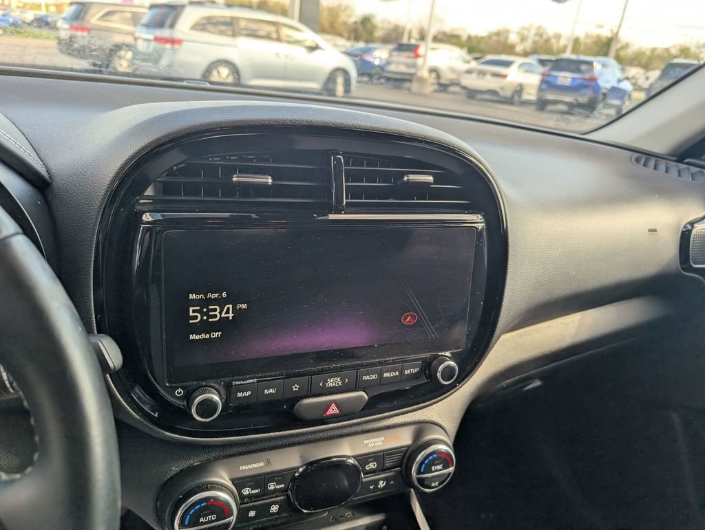 Used 2024 Kia Soul GT-Line image 20