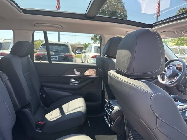 Used 2026 Mercedes-Benz GLS 450 4MATIC image 30