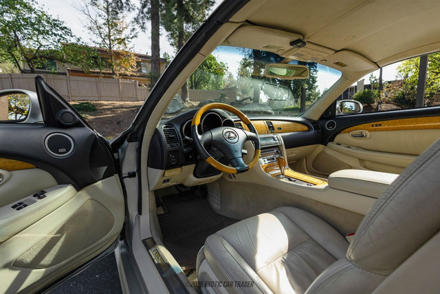 Used 2005 Lexus SC 430 Convertible image 47
