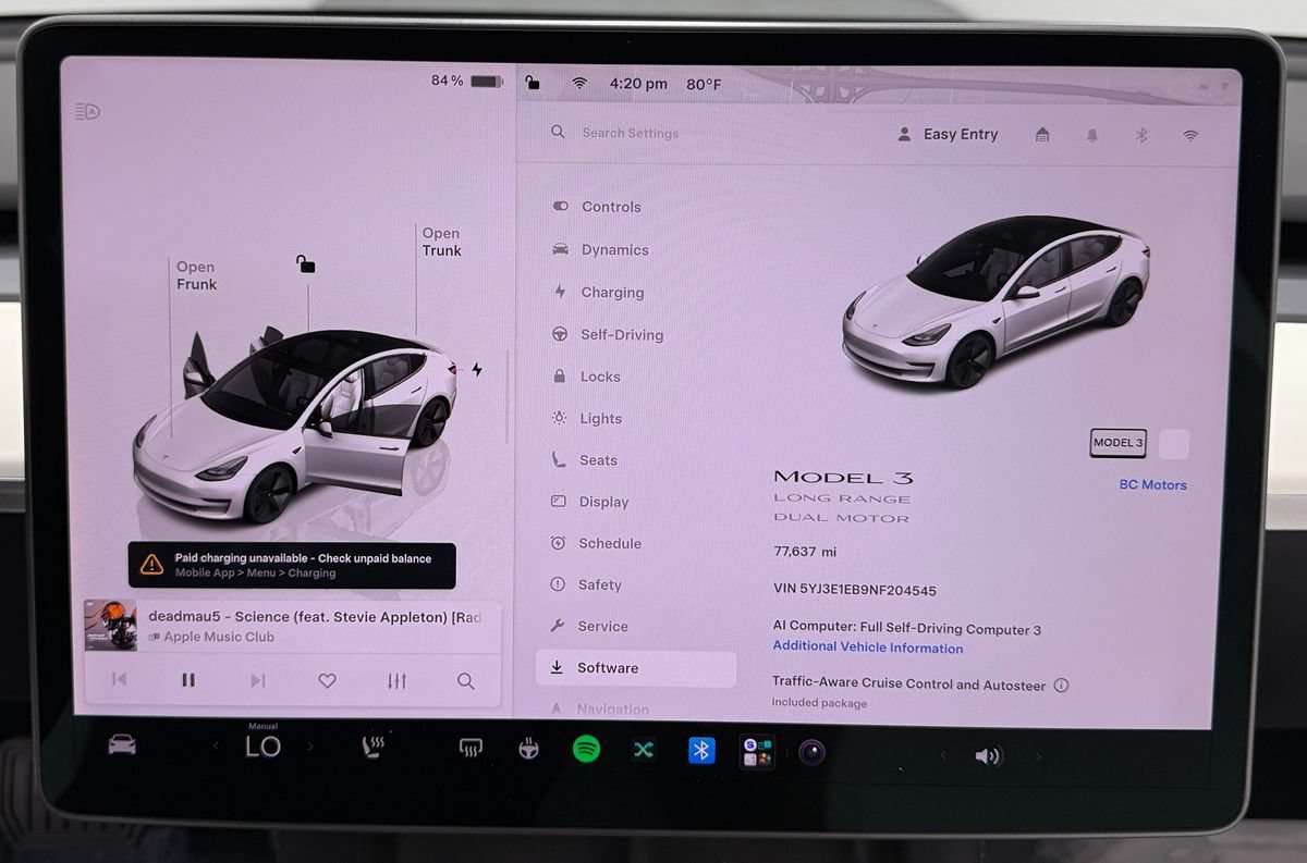 Used 2022 Tesla Model 3 Long Range AWD/4WD image 25